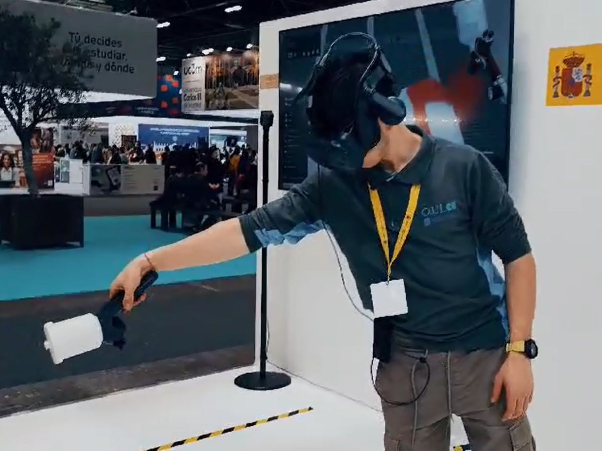 Realidade Virtual para a simulación de procesos de vernizado e de pintado